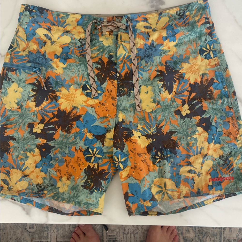 Patagonia board shorts (size 32)